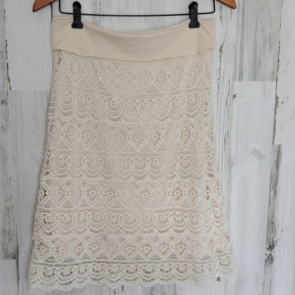 Solitaire‎ crochet skirt